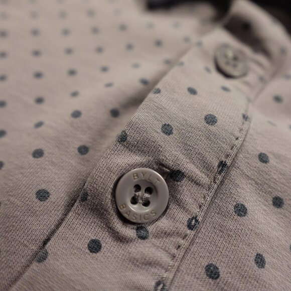 BYLT Drop-Cut Polo Shirt Men’s Large Mauve Gray Polka Dot Stretch - Picture 3 of 7